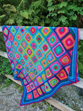 Load image into Gallery viewer, Attic 24 Starbright blanket yarn kit Stylecraft special DK