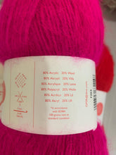 Load image into Gallery viewer, Sirdar scarf kit, pattern 10886,  soft down dk, inc knitting needles
