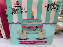 Load image into Gallery viewer, Knitty critters Chris get Birthday Cake kit
