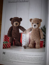 Load image into Gallery viewer, King Cole Christmas Crochet Book 7
